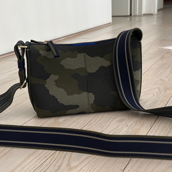 Rothy’s Camouflage Crossbody Bag - Picture 1 of 5